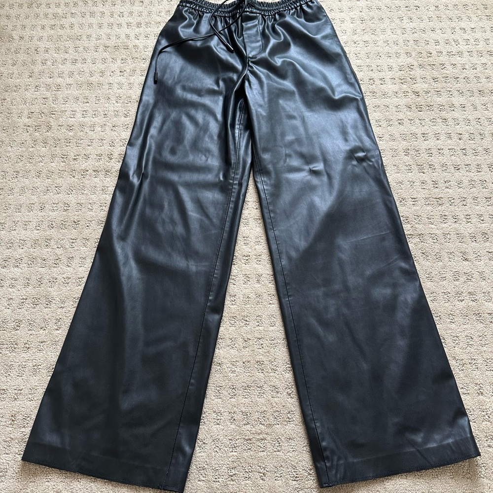 Zara faux leather wide leg pants - XS/S